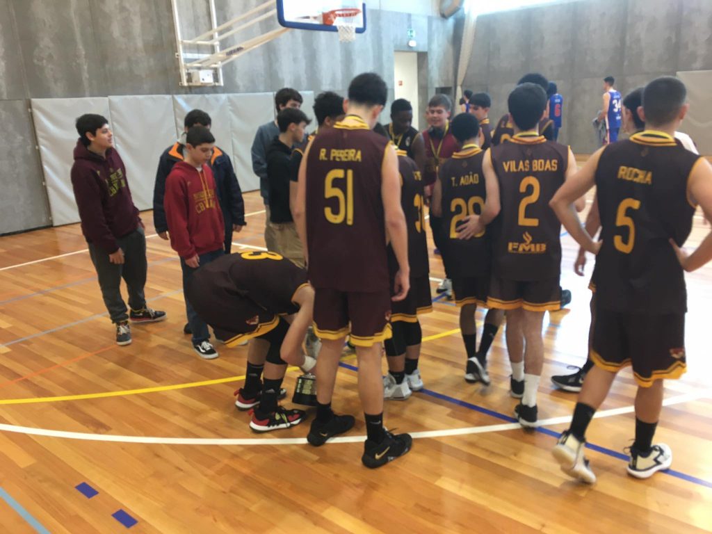 Júniores do Clube de Basquete de Viana são campeões distritais e iniciados  sagram-se vice-campeões regionais - Semanário Alto Minho